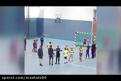 تصویری جالب از دوگل با یک پنالتی
