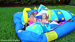 دیانا و روما با اسباب بازی های...