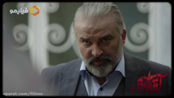 توی این بلبشوی سیاسی، یه بهونه...