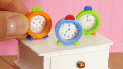 وسایل باربی - ساعت رومیزی
