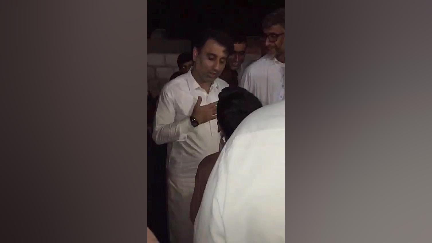 مطالبه گری مروان حوت نوجوان کهیر با نماینده مجلس چابهار نیکشهر قصرقند کنارک تریلر