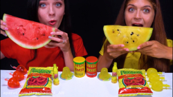 چالش خوراکی های زرد و قرمز / ا...