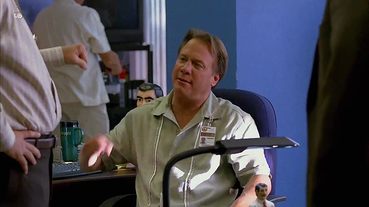 سریال بریکینگ بد فصل 2 قسمت 7 دوبله فارسی HD زمان2769ثانیه