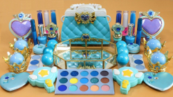 مخلوط کردن لوازم میکاپ در اسلا...