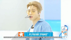 اجرای اهنگ Dynamite از بی&zwnj...