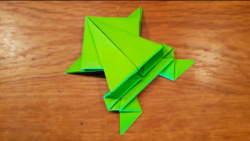 اوریگامی قورباغه با قابلیت پرش