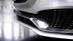 خودروی لوکس مرسدس بنز