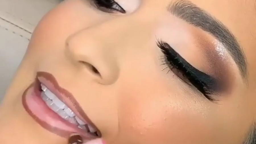 آرایش صورت(www.samajoon.ir)