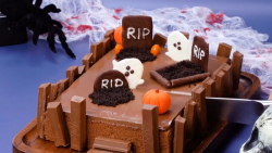 تزیین کیک شکلاتی جذاب :: ترفند...