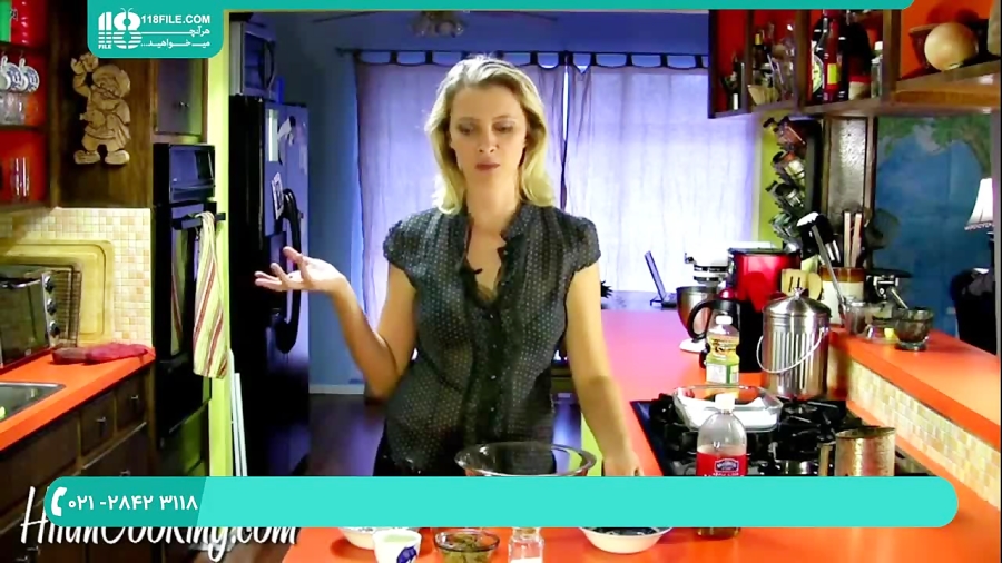 دستور پخت کیک شکلاتی تزئین شده با پرتقال 02128423118