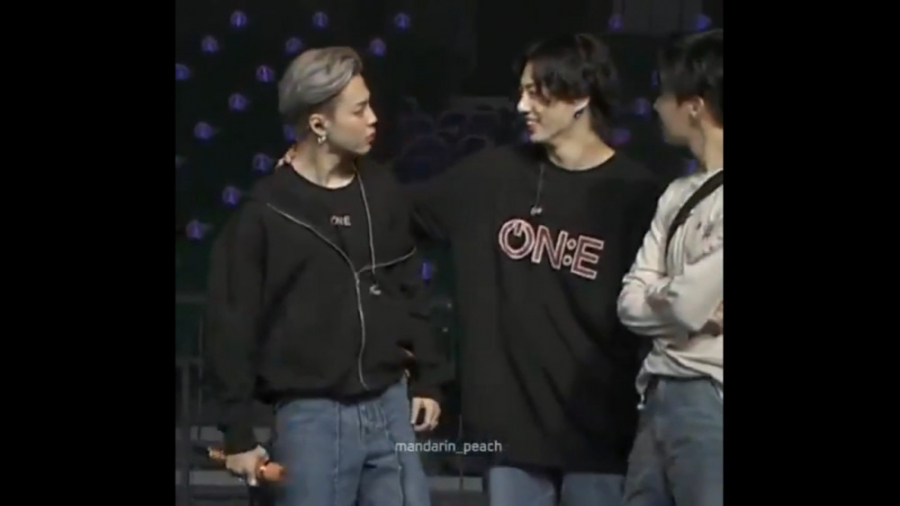 مومنت های جیکوک از کنسرت آنلاین Map of the Soul ON:E ارنیزوماب