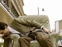 سکانسی از فیلم خنده دار مستربی...