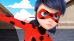 ماجراجویی در پاریس - دختر کفشد...