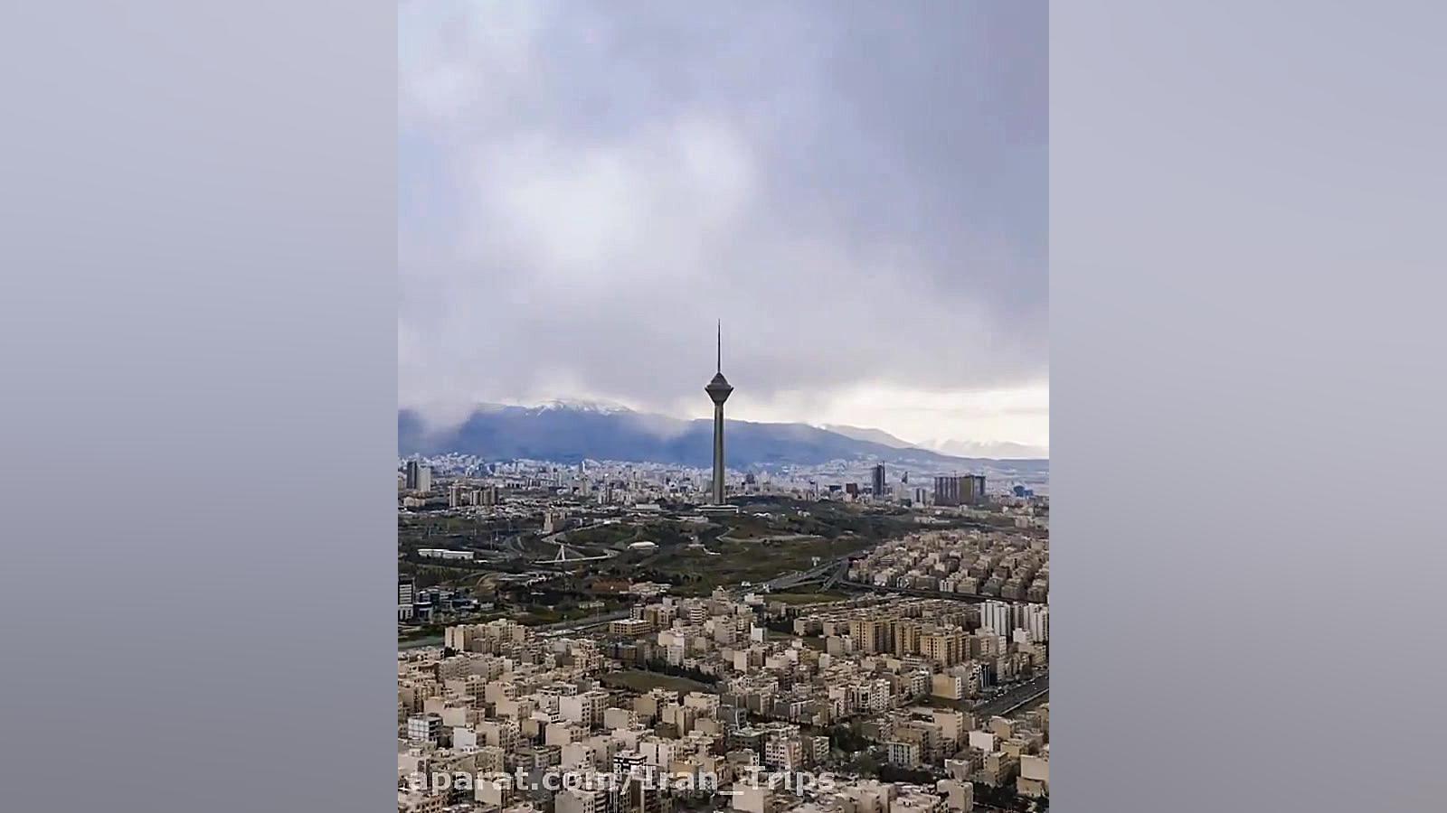 پوستر بزرگ
