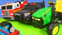 پلیس با وسایل نقلیه اسباب بازی...