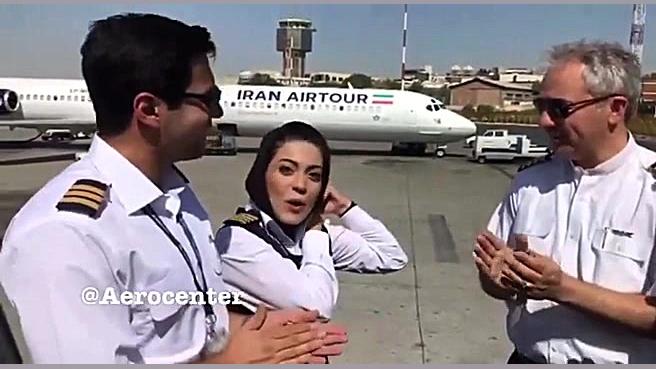 اولین کاپیتان هواپیمای زن در ایران... ساناز محمدی