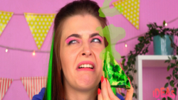 چالشی و سرگرمی  چالش خوردن خور...