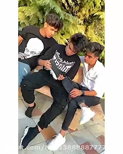 اشکال نداره جا وا میکنه