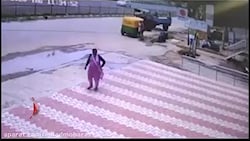 حادثه‌ای عجیب در خیابان که فیل...