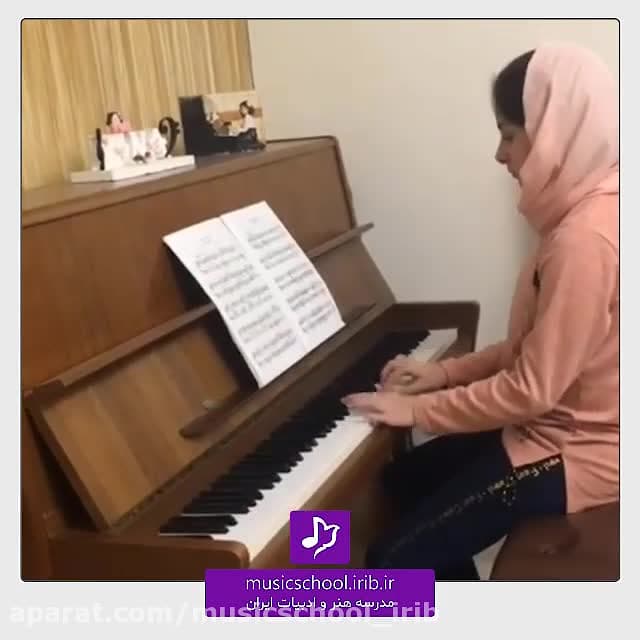 آموزش پیانو در مدرسه هنر و ادب...
