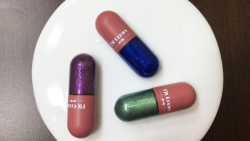 اسلایم سفید و میکاپ