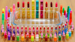 لوازم آرایشی و اسلایم شفاف