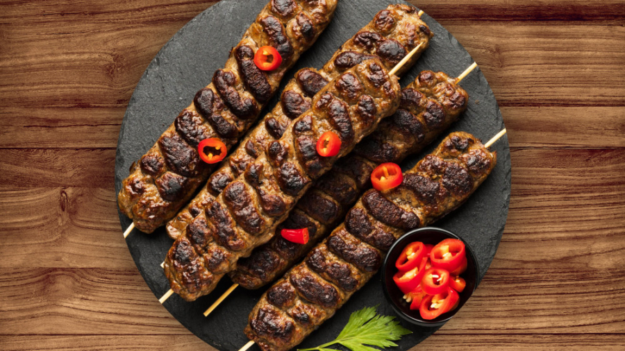 طرز تهیه کباب کوبیده خوشمزه و لذیذ در خانه!