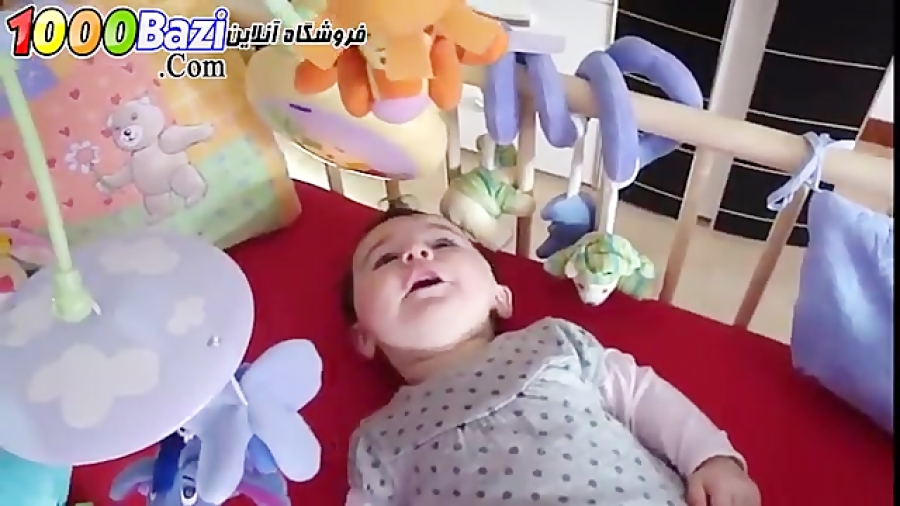 فیلم نوزاد و آویز تخت سقفی مدل پوه برند Tomy خرس پانداویچ