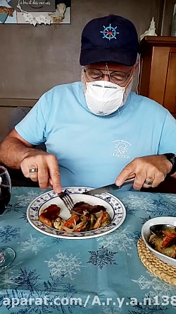 روش غذا خوردن با ماسک