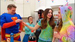 جشن و مهمانی پری دریایی و یونی...