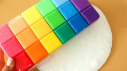 مخلوط اسلایمهای رنگی و سفید