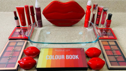 لوازم آرایشی و اکلیل در اسلایم...