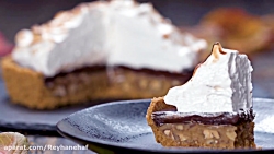 مراحل پخت تارت سه لایه با خامه...