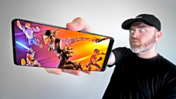 وان پلاس ایکس یک گوشی مختص گیم...