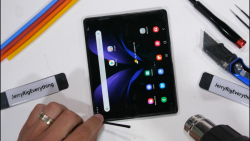 تست مقاومت گلکسی  z fold 2 سام...