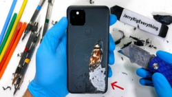 تست مقاومت گوگل پیکسل ۵