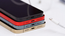 بررسی تخصصی پرتال شارژ آیفون13...