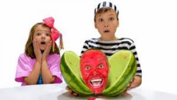 مکس و کتی  هندوانه عجیب و اسلا...