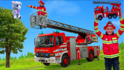 نجات گربه عروسکی از درخت