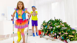 مکس و کتی  تزئین درخت کریسمس و...