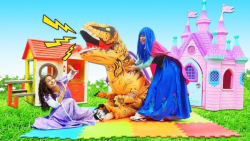 نمایش پرنسس ها و دایناسور