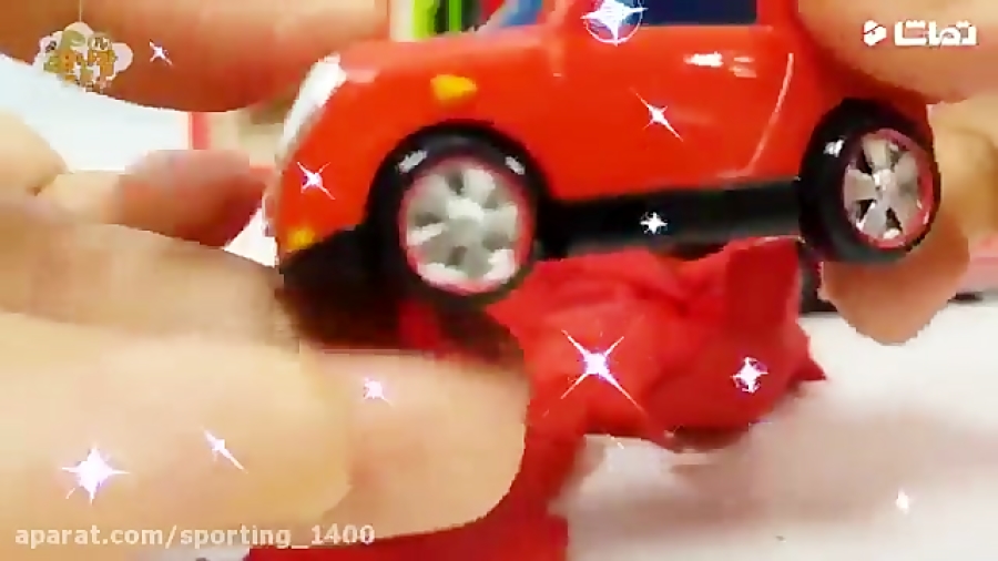 ماشین بازی در دنیای اسباب بازی ها :: مک کویین های رنگی داخل کامیون ها