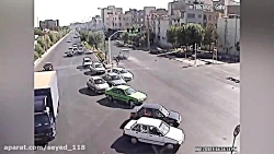 موتوری چراغ قرمز رو رد می&zwnj...