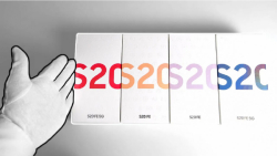 گیم پلی Samsung Galaxy S20 FE آنباکسینگ (Fan Edition)