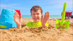 کیتی و مکس بازی های آبی انجام...