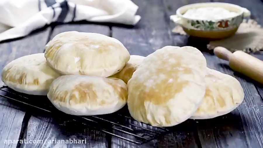 طرز تهیه نان پیتا در خانه