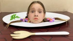 سوفیا و بابایی  سوفیا در پارک...