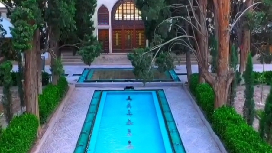 پوستر کوچک