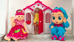 استیسی و عروسک بزرگ کودک