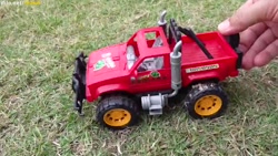 ماشین بازی با اسباب بازی های ف...